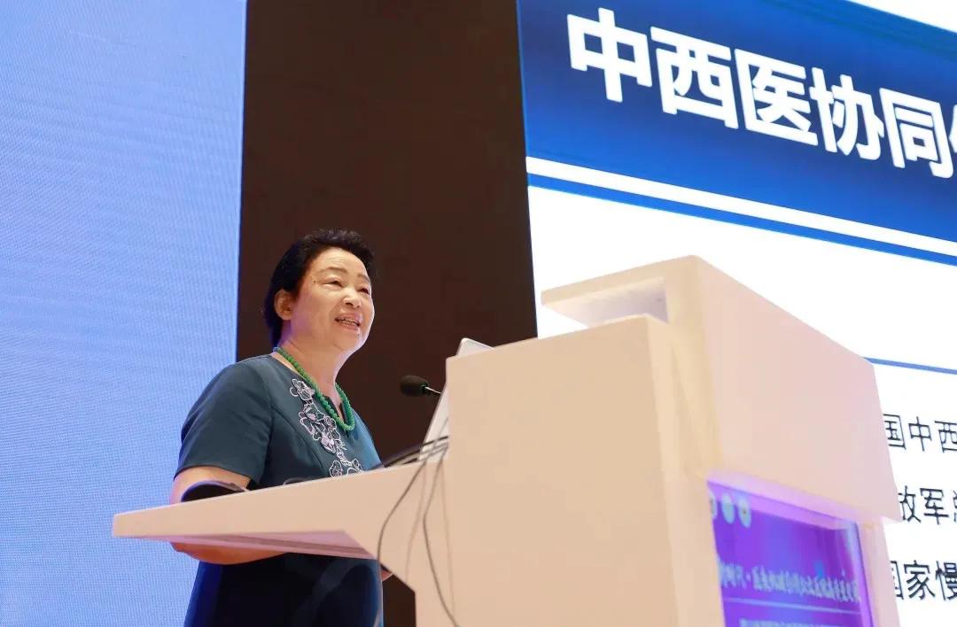 陈香美院士出席伟德源自英国1946附属医院医联体联盟2021年会/四川省医院协会中医医院分会第三次学术会议