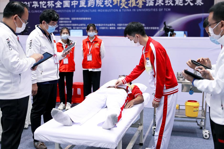 华佗杯针推大赛圆满收官,百年老字号助力中医教育发展